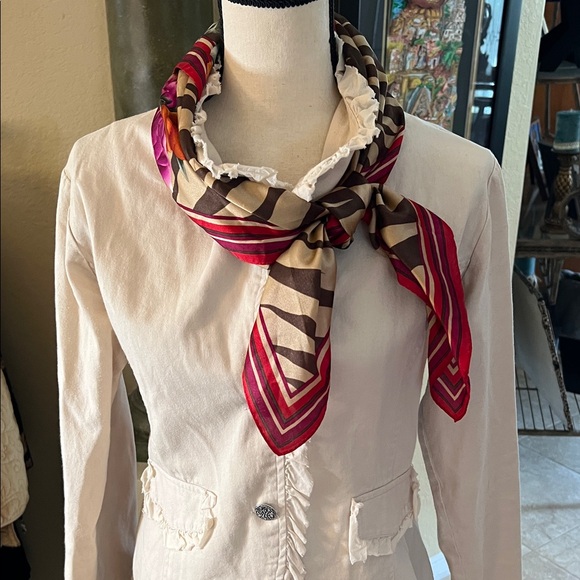 Elegant Cream Women's Jacket with Scarf accent for fashion only - Picture 5 of 9